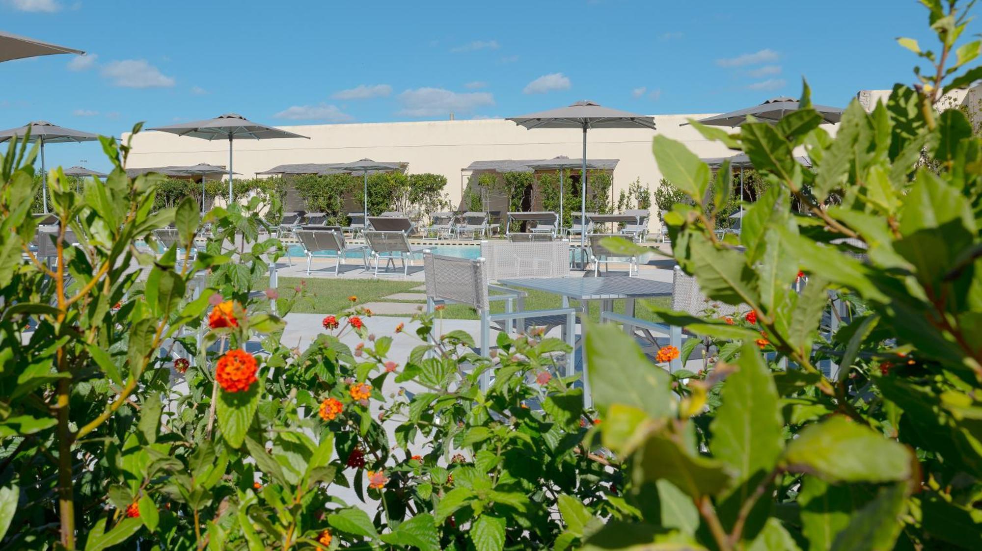 Delle Rose, Hotel & Horse Riding Торре-Вадо Экстерьер фото