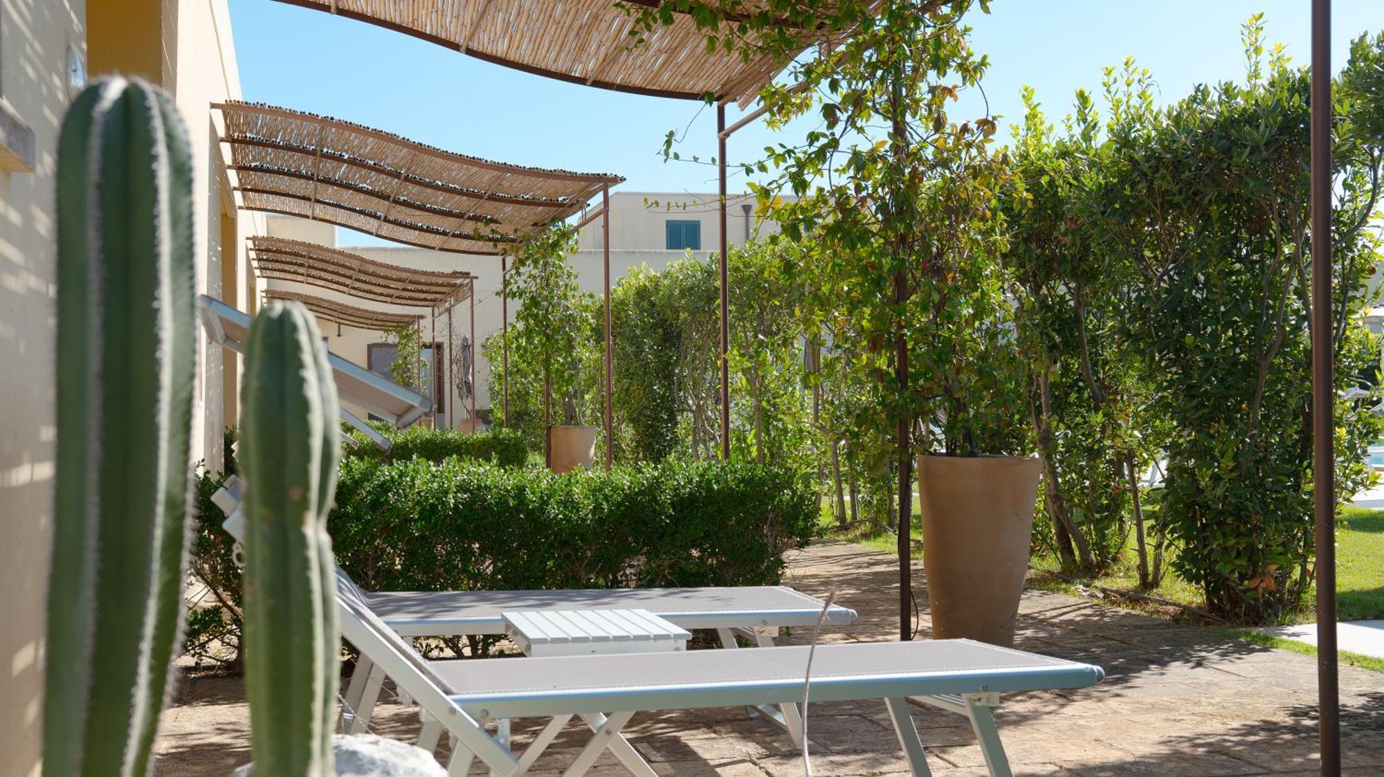 Delle Rose, Hotel & Horse Riding Торре-Вадо Экстерьер фото