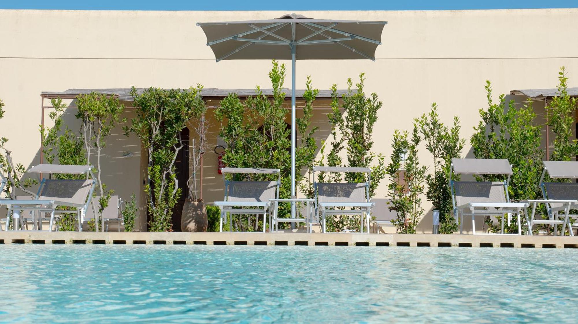 Delle Rose, Hotel & Horse Riding Торре-Вадо Экстерьер фото