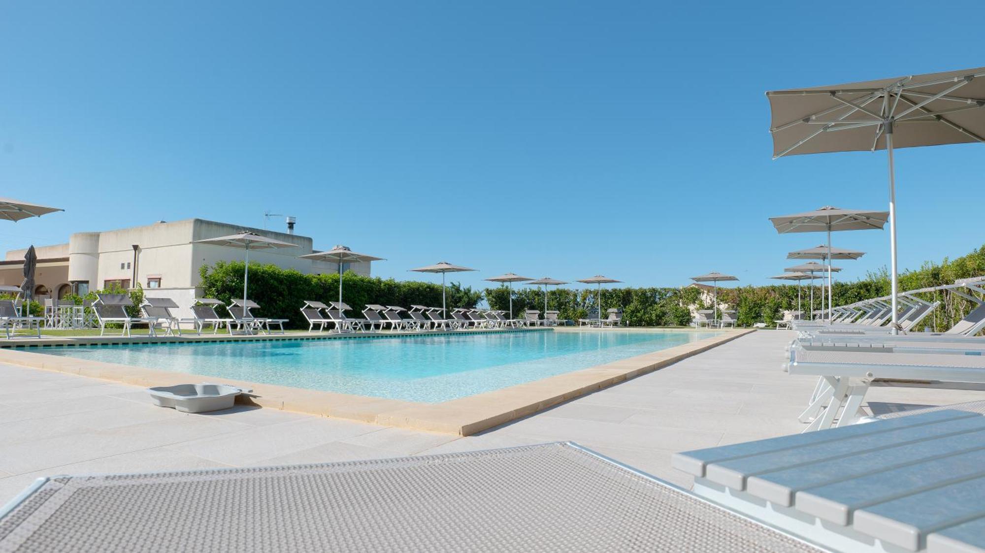 Delle Rose, Hotel & Horse Riding Торре-Вадо Экстерьер фото